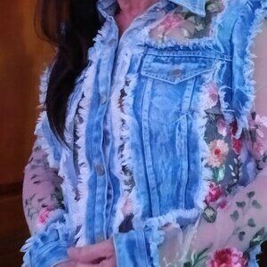 Jean Jacket /embroidered
